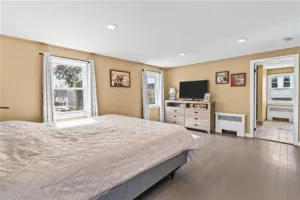master 151 Market St, Warren, RI 02885