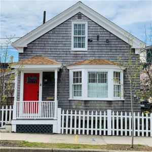 18 Memorial Blvd W Newport 18 Memorial Blvd W Newport